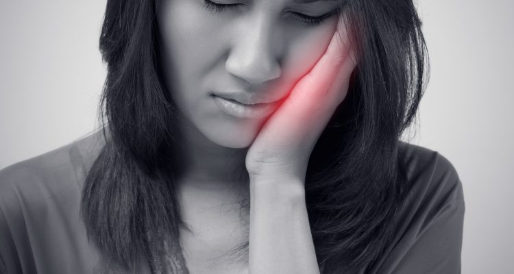 درد بعد از عصبکشی دندان گاهی به میزانی طبیعی است